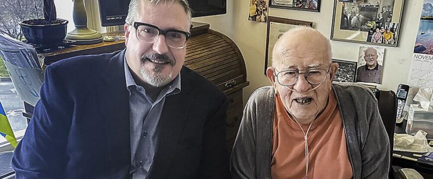 Mr. Stein with Professor Emeritus of Chemistry Kenneth Carle